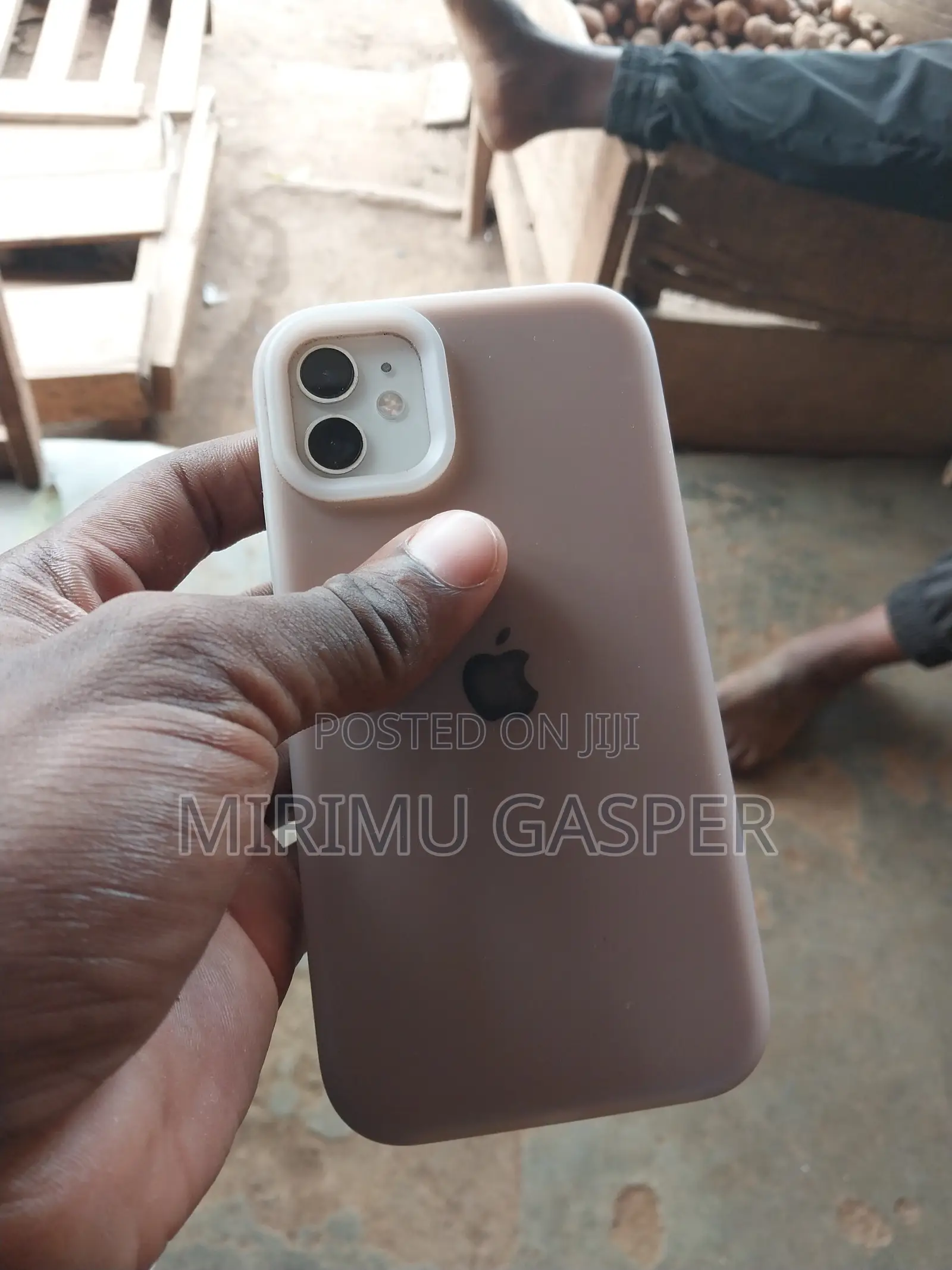 Apple iPhone 11 64 GB White