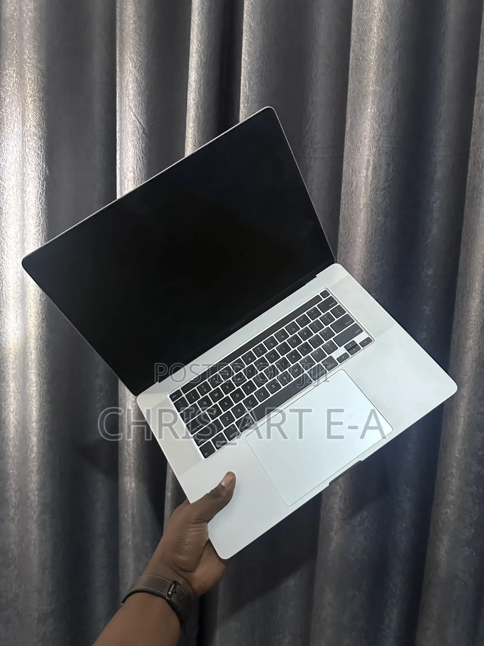 Laptop Apple MacBook Pro 2019 32GB Intel Core i7 SSD 512GB