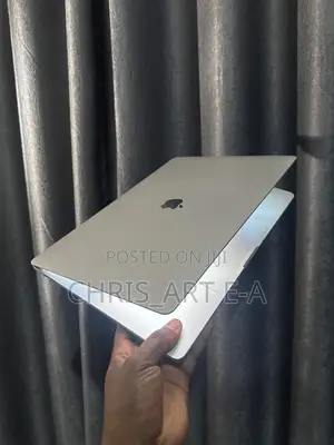 Laptop Apple MacBook Pro 2019 32GB Intel Core i7 SSD 512GB