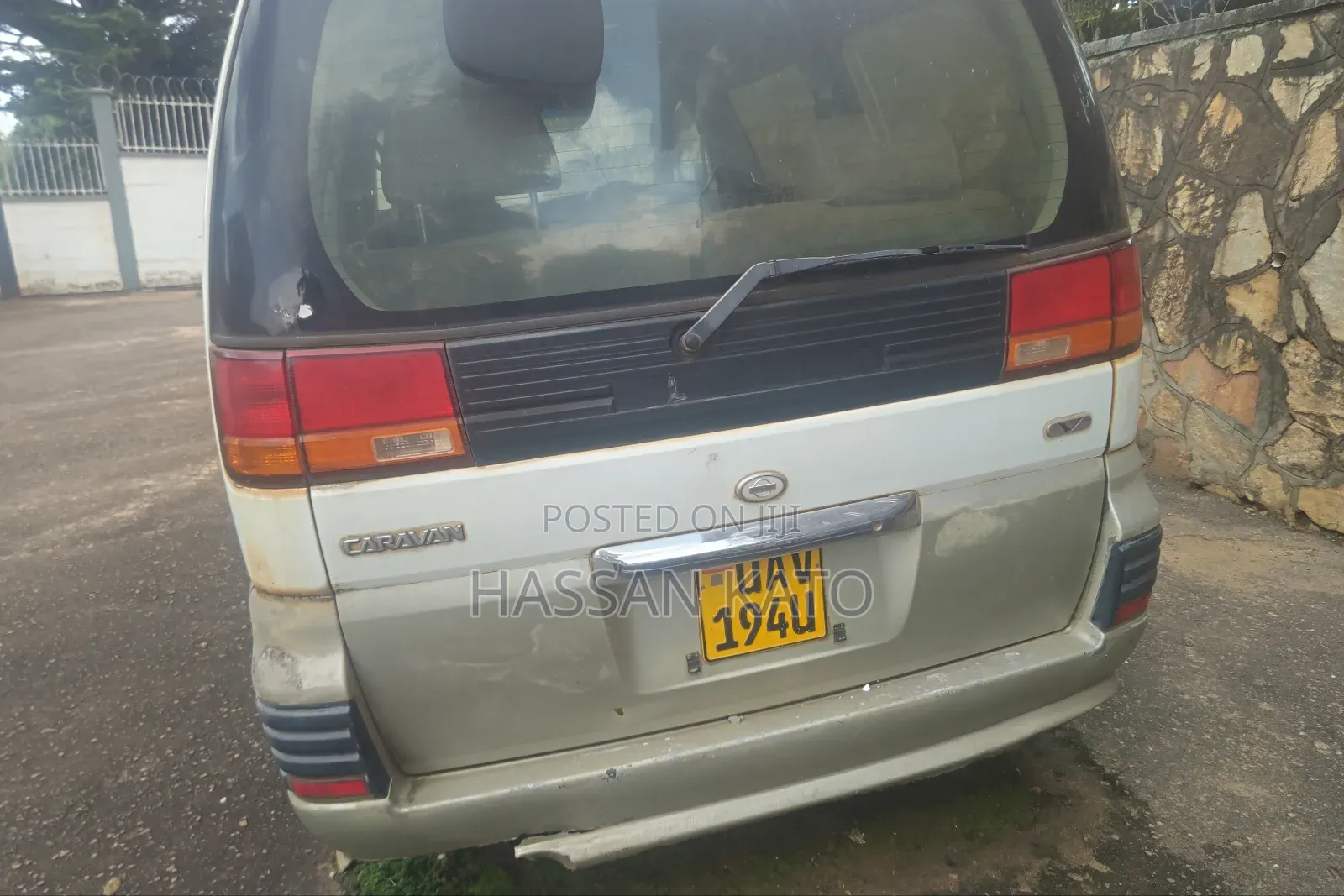 Nissan Caravan (Urvan) 1997 Brown