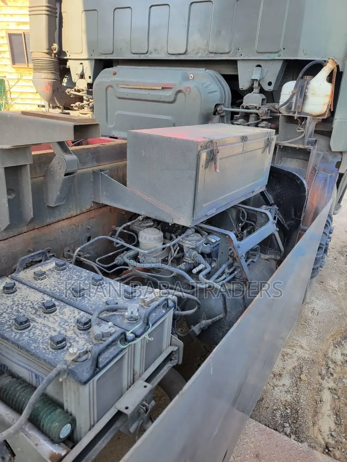 Isuzu 810 Dump Truck (10-Wheeler Tipper) – Heavy Duty 10pc1 V10 Engine
