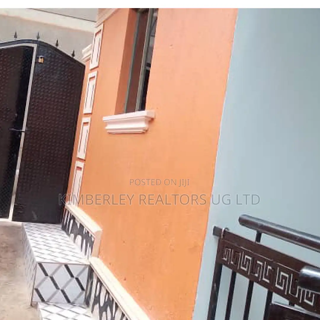 2bdrm House in Division A for sale