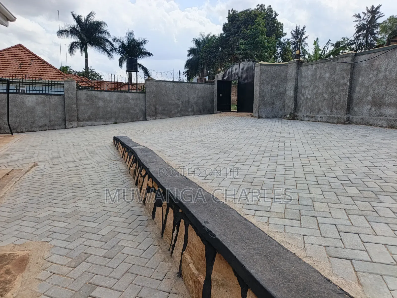 Office Space for Rent in Kisaasi Baha'i