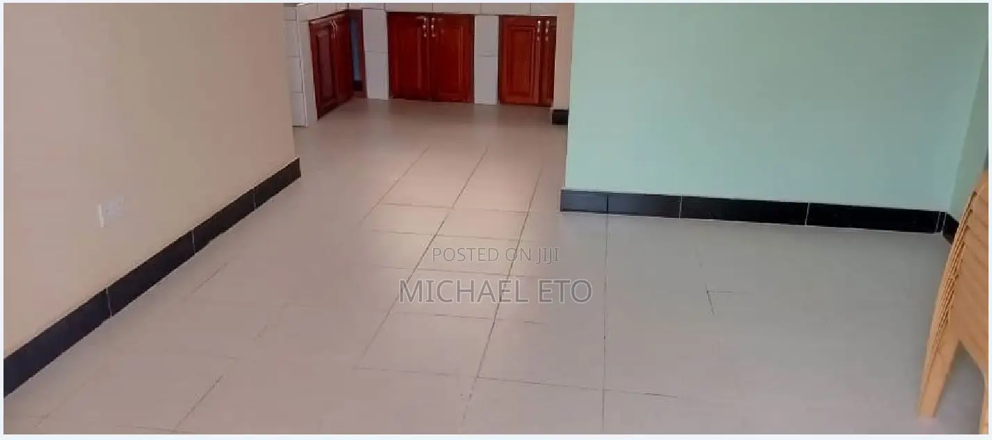6bdrm Apartment in Busukuma for sale