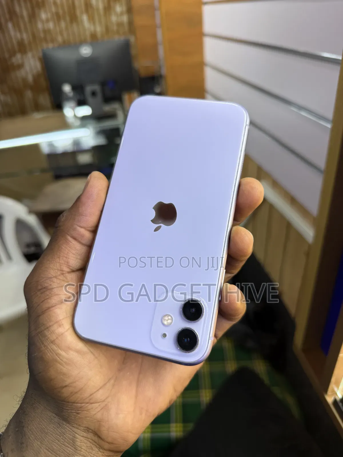 Apple iPhone 11 64 GB Purple