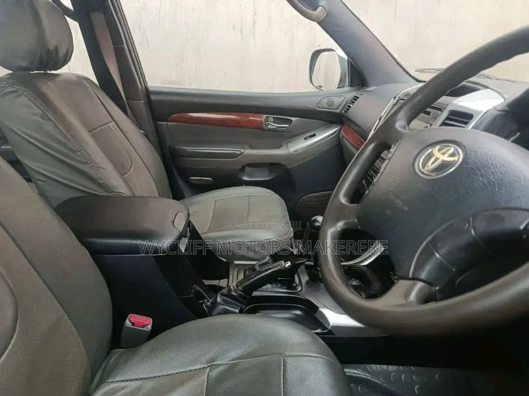 Toyota Voxy 2007 Blue