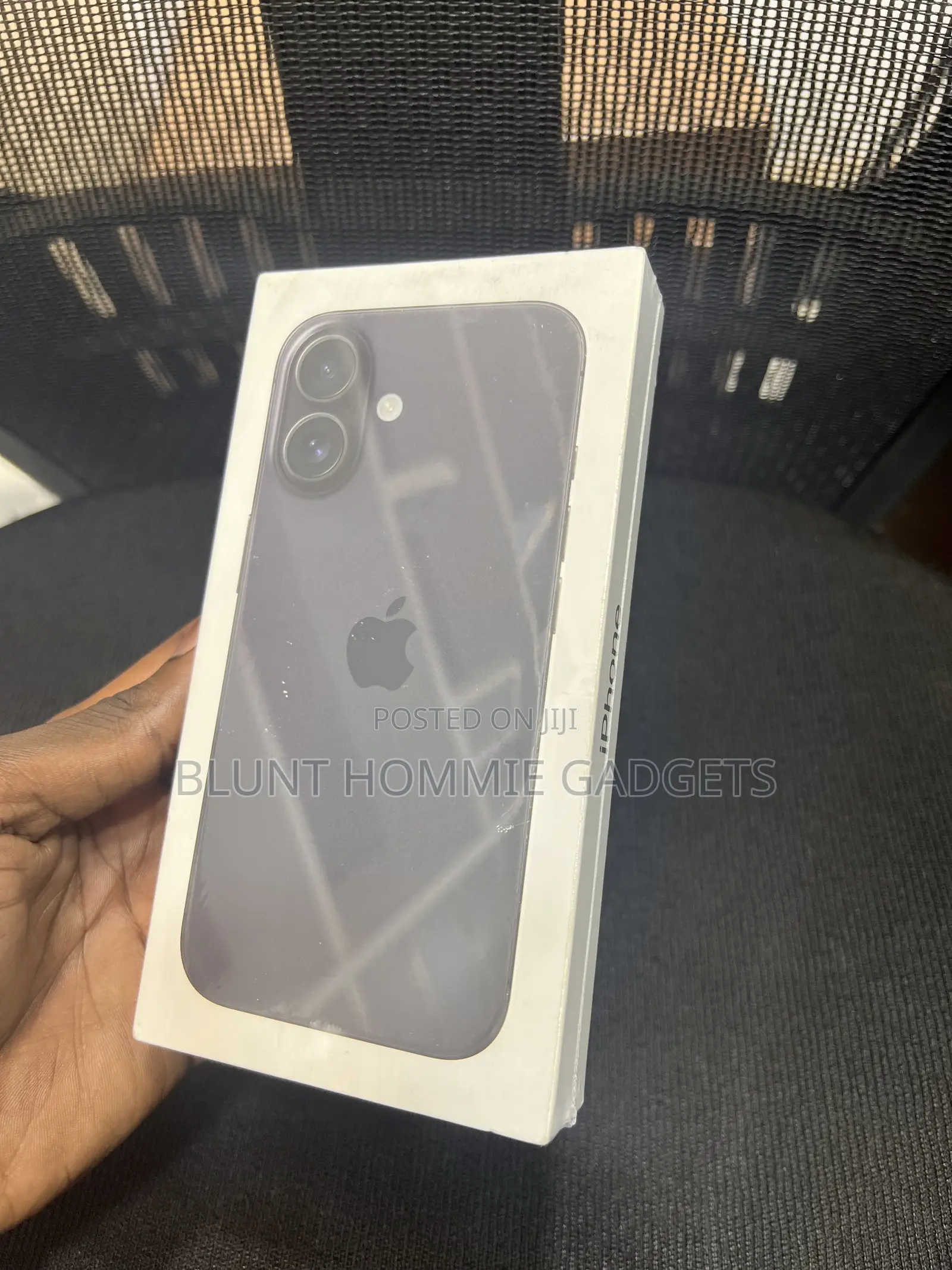 New Apple iPhone 16 128 GB Black