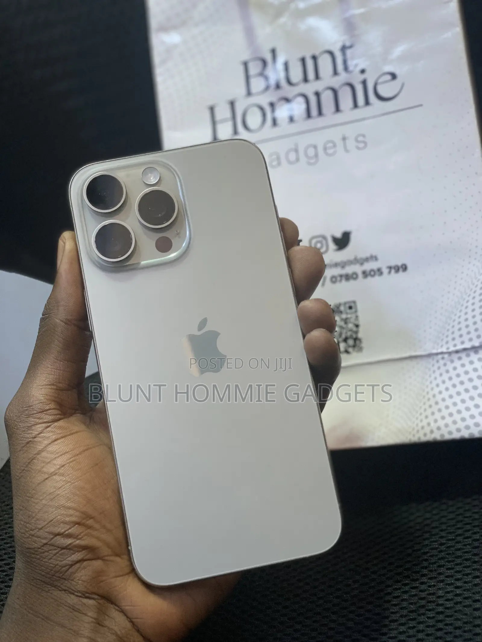 Apple iPhone 15 Pro Max 256 GB Gray