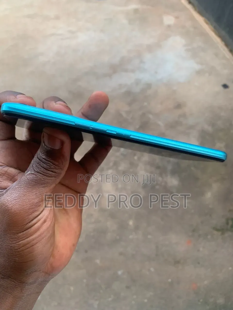 Tecno Spark 8C 64 GB Blue