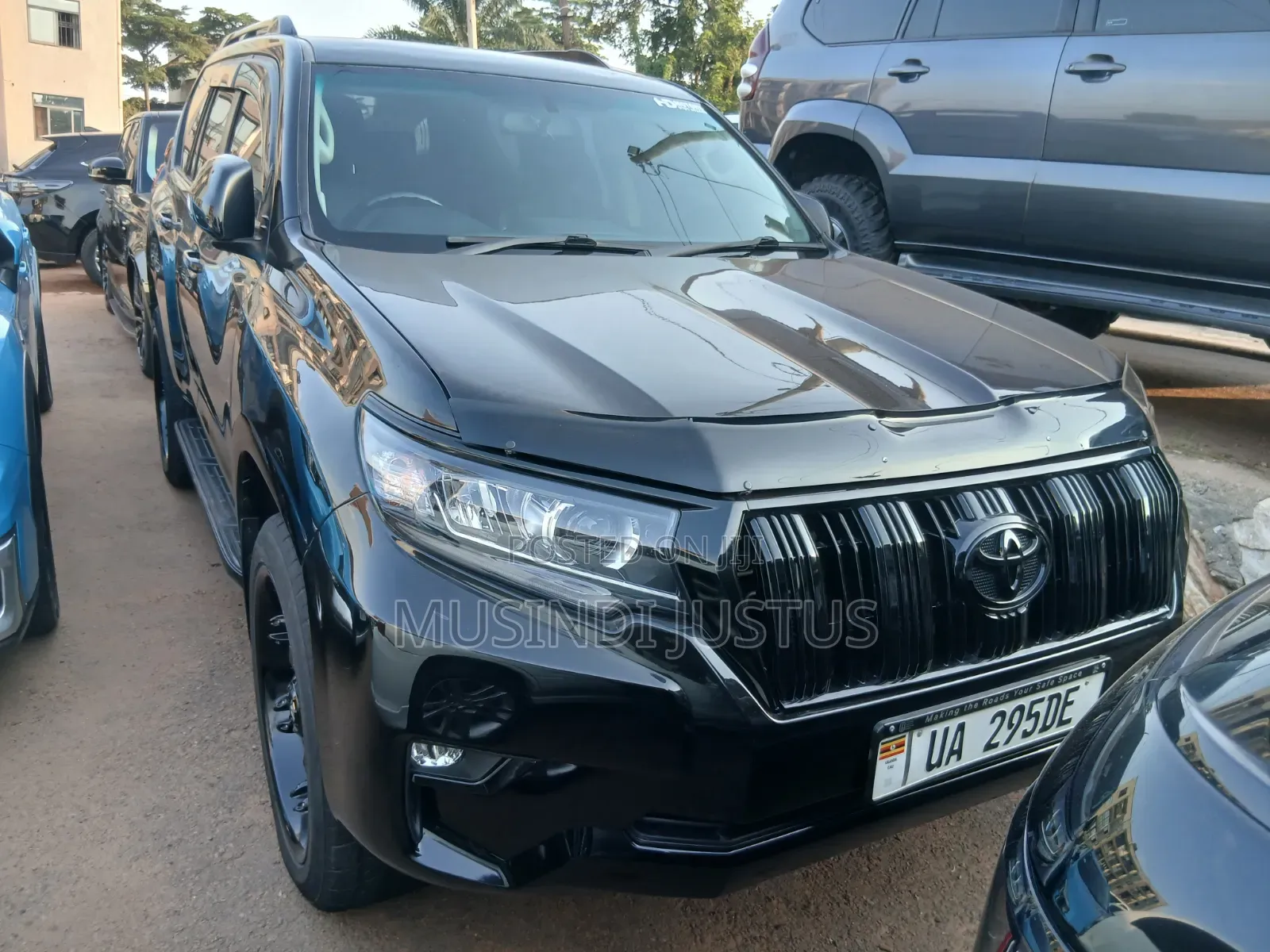 Toyota Land Cruiser Prado 2017 Black