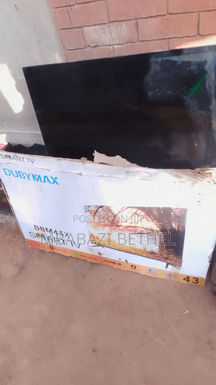 43 Inch Dubymax Smart Tv Slightly Used Available on Sale