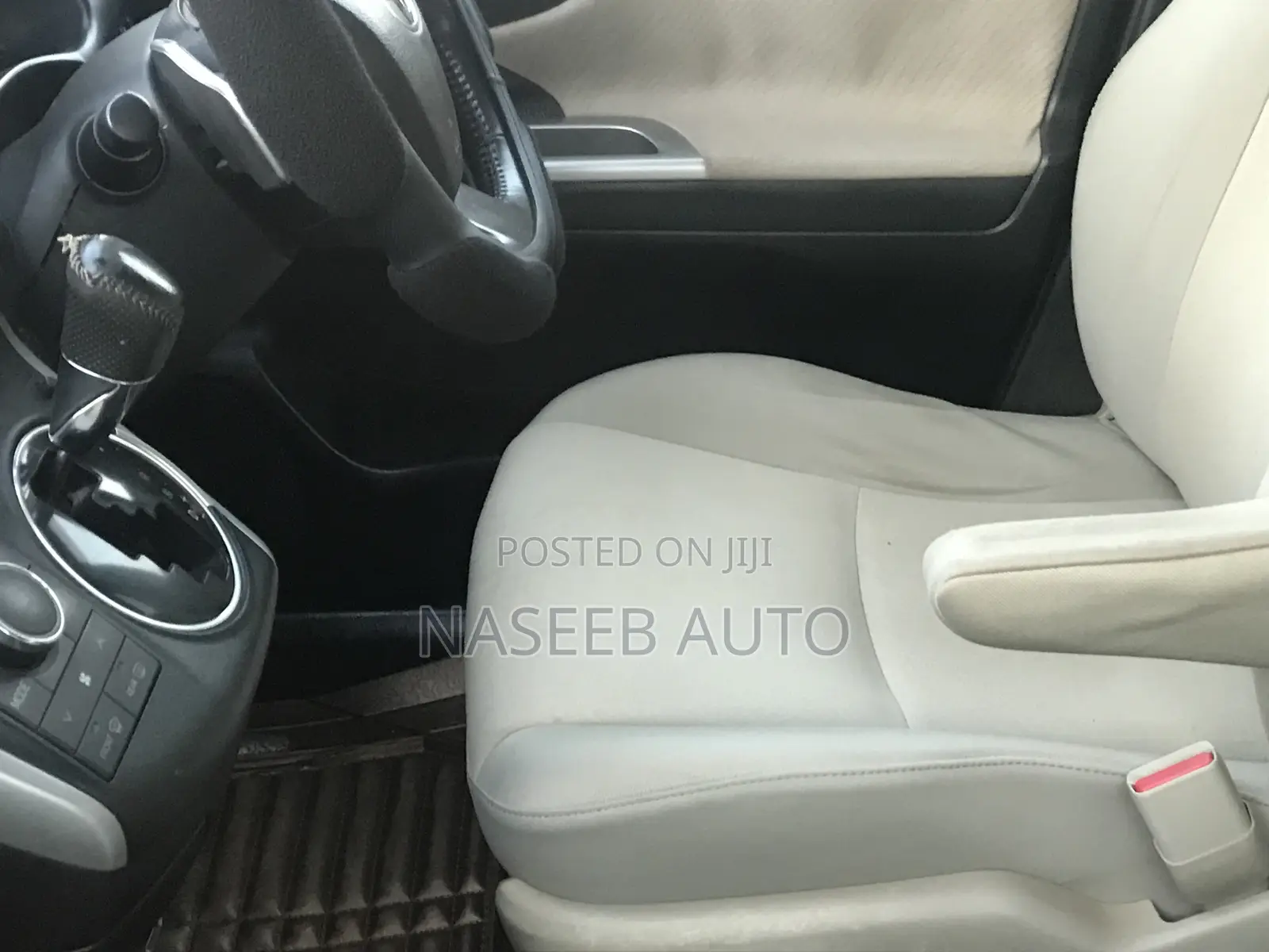 Toyota Wish 2012 White