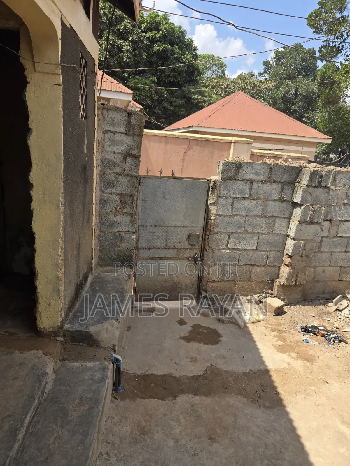 2bdrm House in Semyalo, Central Division for rent