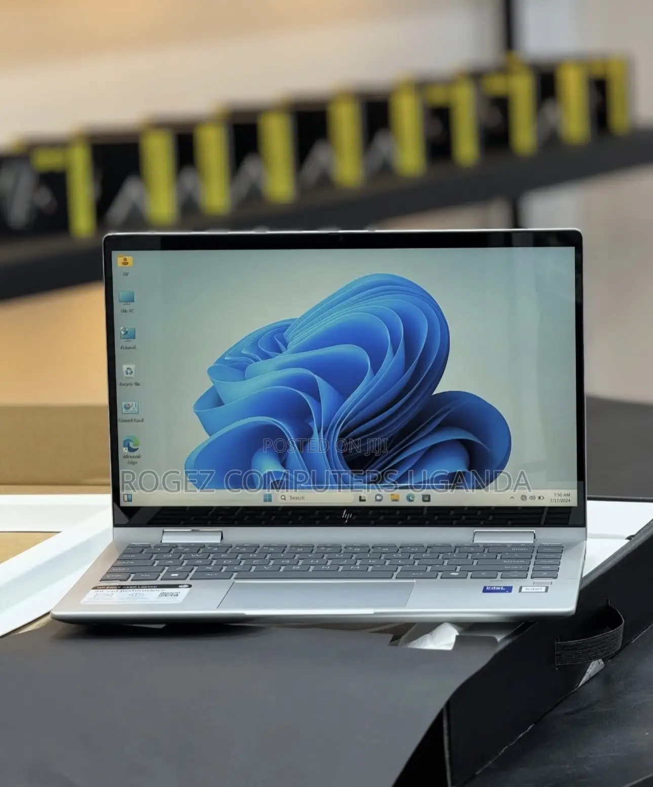 New Laptop HP Envy x360 8GB Intel Core 5 SSD 512GB