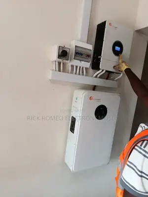 6kva 48v Hybrid Inverter Villa Backup Ush 2m