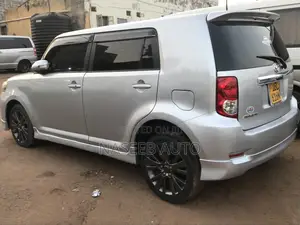 Toyota Corolla Rumion 2011 Silver