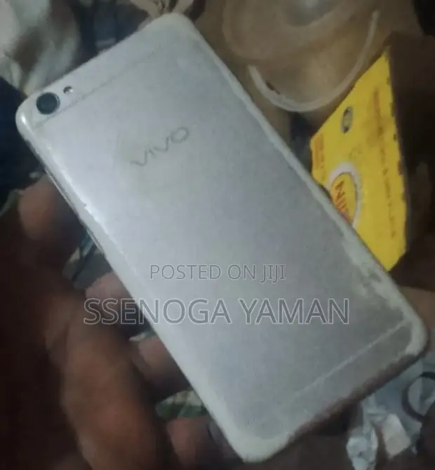 Apple iPhone 6s 64 GB Silver