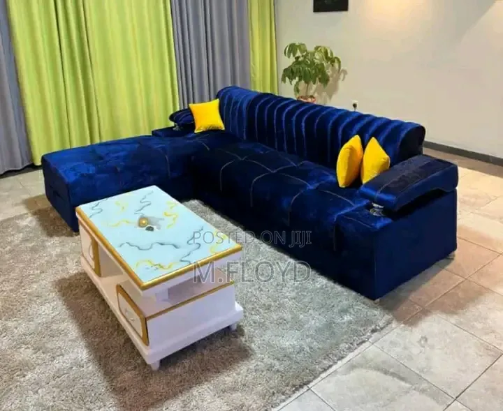 L.Sofa With Kno Centre Table
