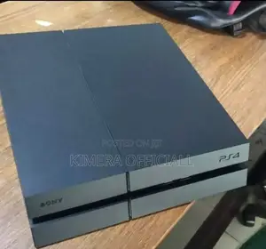 Ps4 Playstation 4 Complete Package. With 12 Games and 2 Controllers