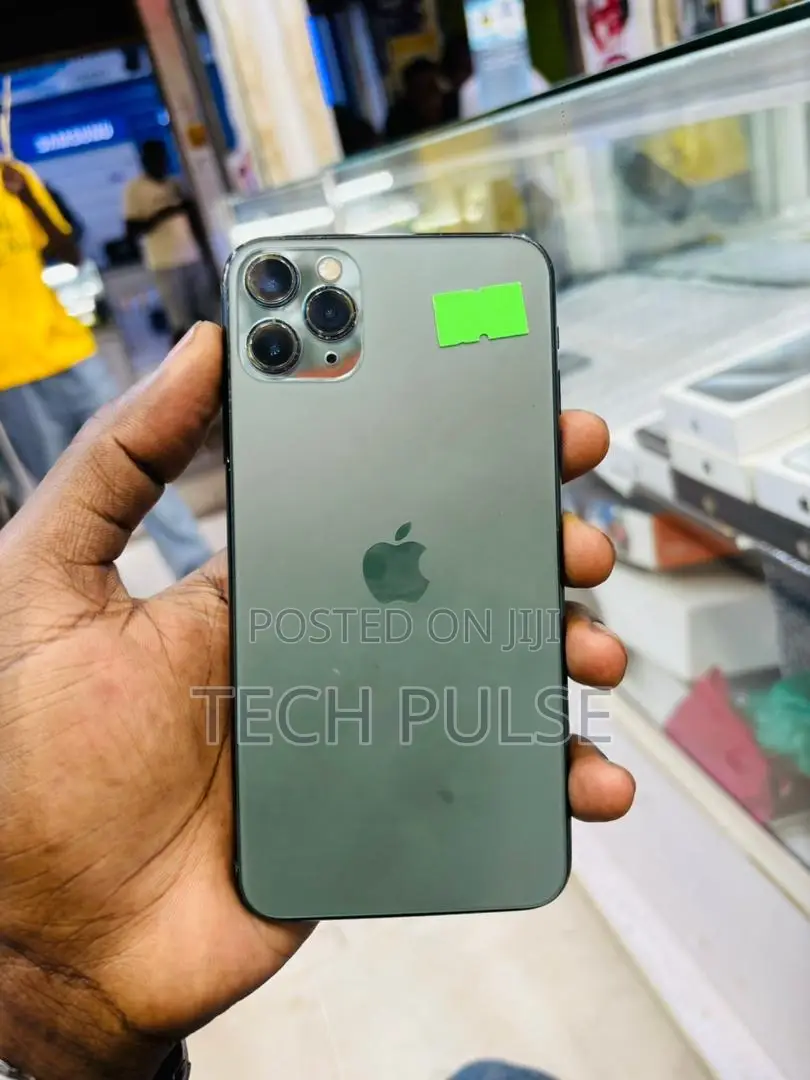 New Apple iPhone 11 Pro Max 256 GB Green