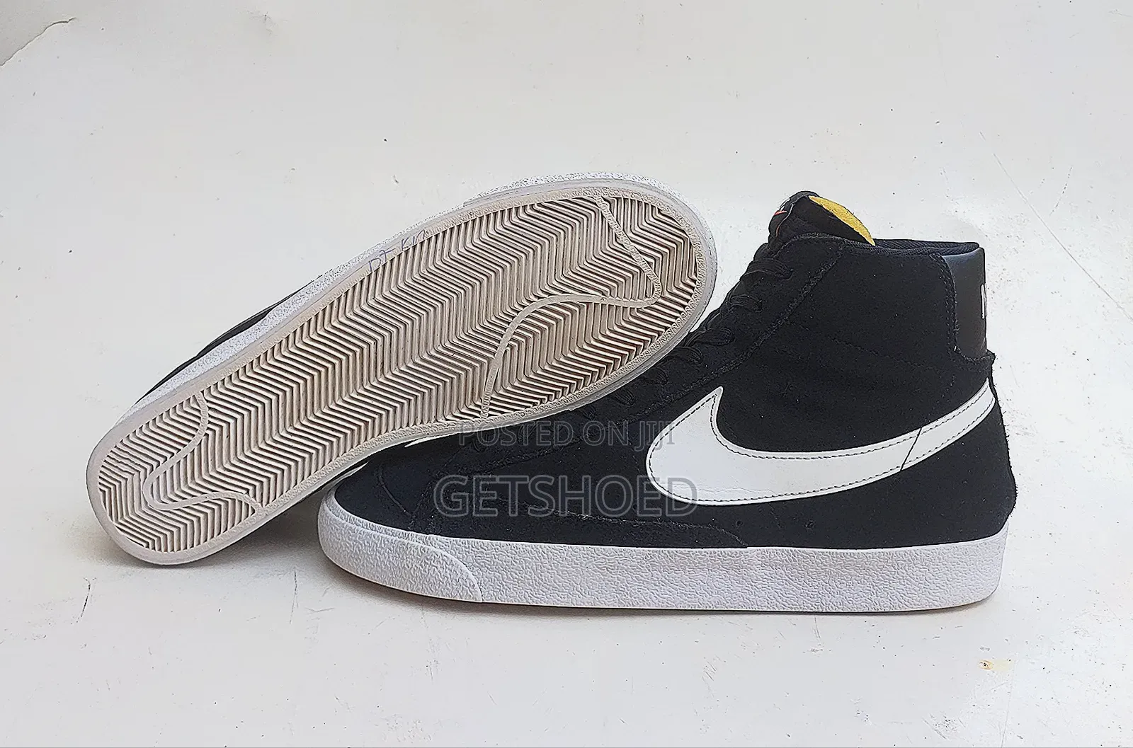 Nike Blazer Mid 77 Vintage Size 45eur/10uk/11us Available
Halla