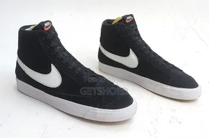 Nike Blazer Mid 77 Vintage Size 45eur/10uk/11us Available
Halla