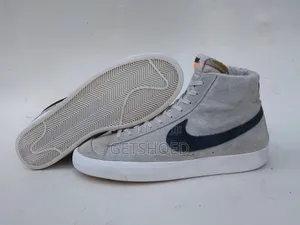 Nike Blazer Mid 77 Vintage 
Size 46eur/11uk/12us Available
Halla 