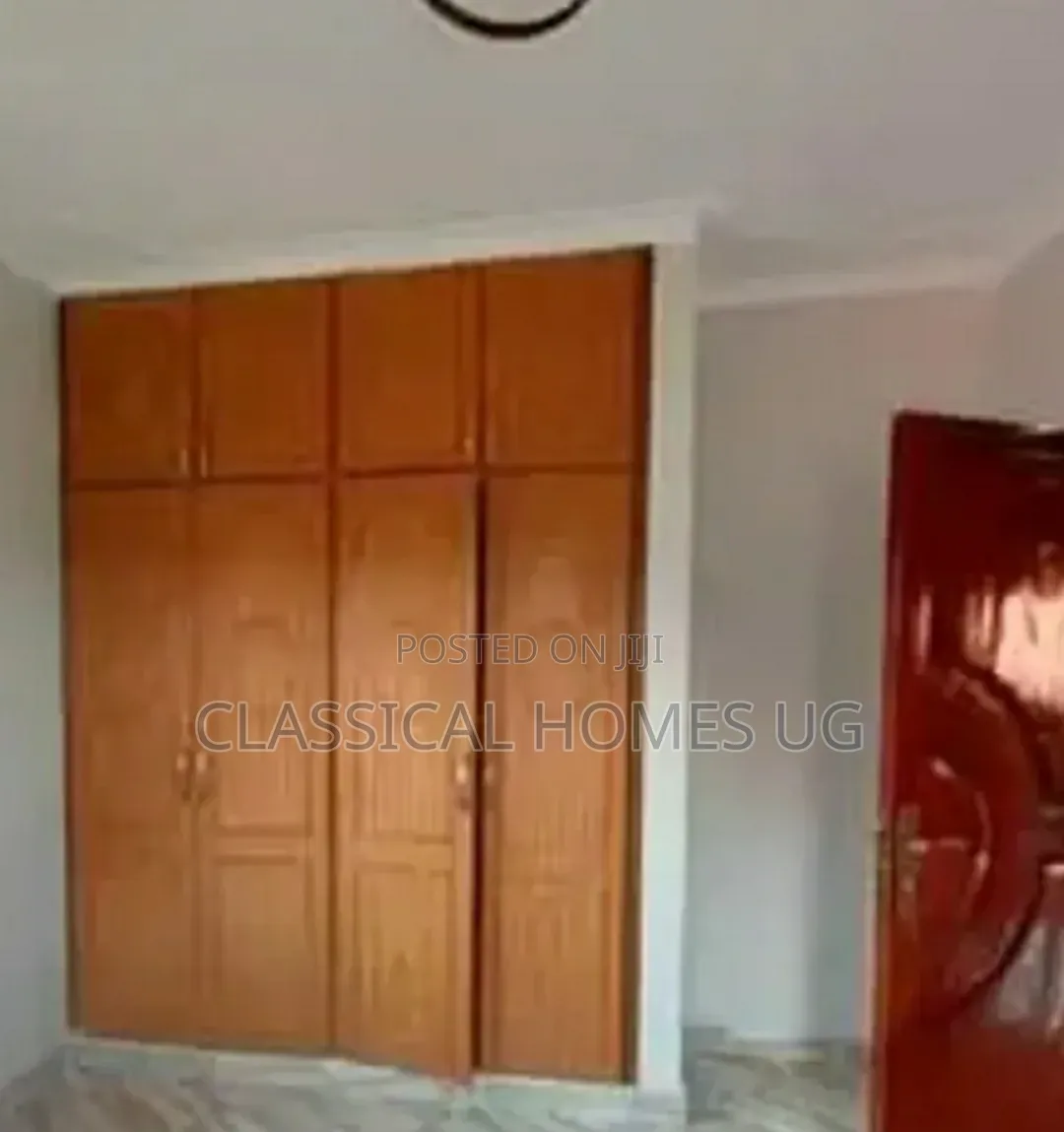 3bdrm Apartment in Lubowa Entebbe Road, Central Division for rent