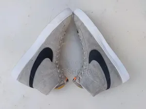 Nike Blazer Mid 77 Vintage 
Size 46eur/11uk/12us Available
Halla 