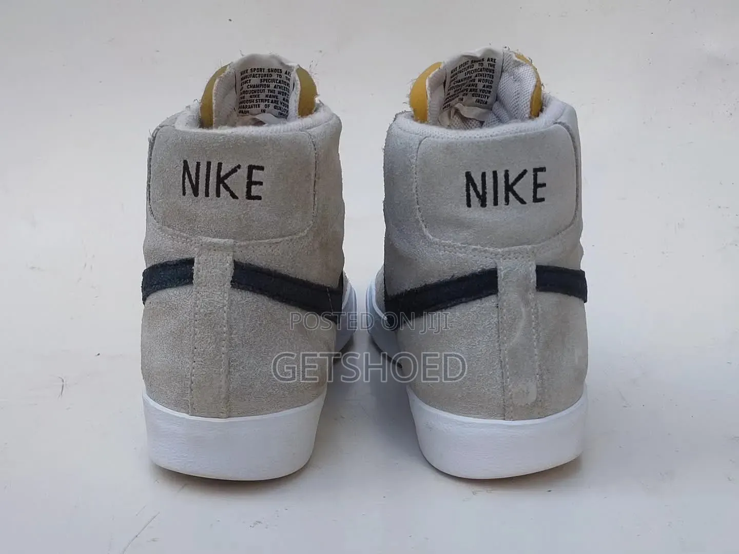 Nike Blazer Mid 77 Vintage 
Size 46eur/11uk/12us Available
Halla 