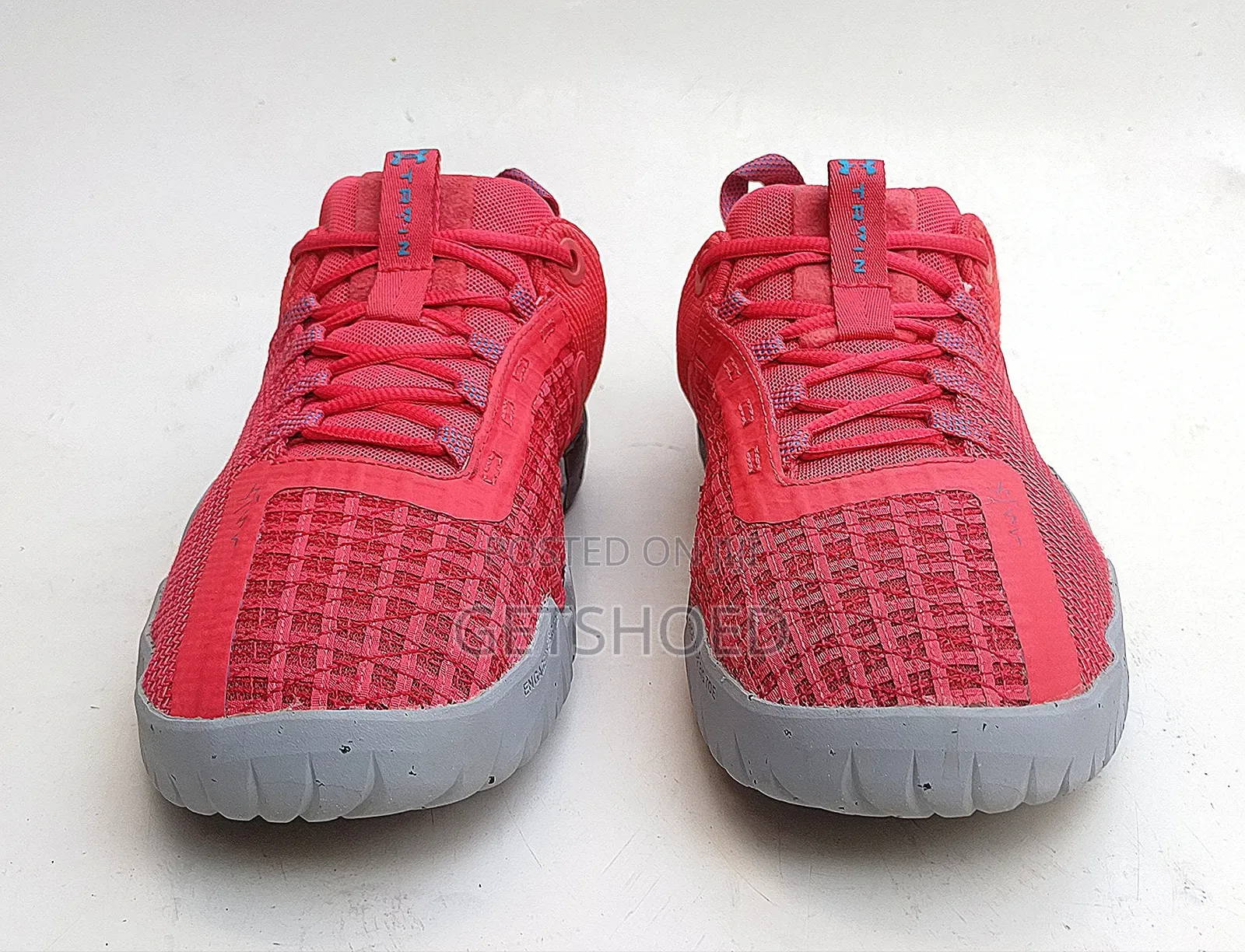 Under Armour Tribase Reign 6 Size 44.5eur/9.5uk/10.5us Available
Halla