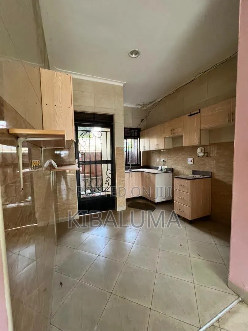 3bdrm Apartment in Salama Road, Central Division for rent