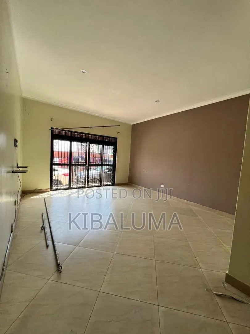 3bdrm Apartment in Salama Road, Central Division for rent