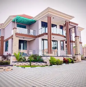 5bdrm Apartment in Bugolobi, Central Division for rent