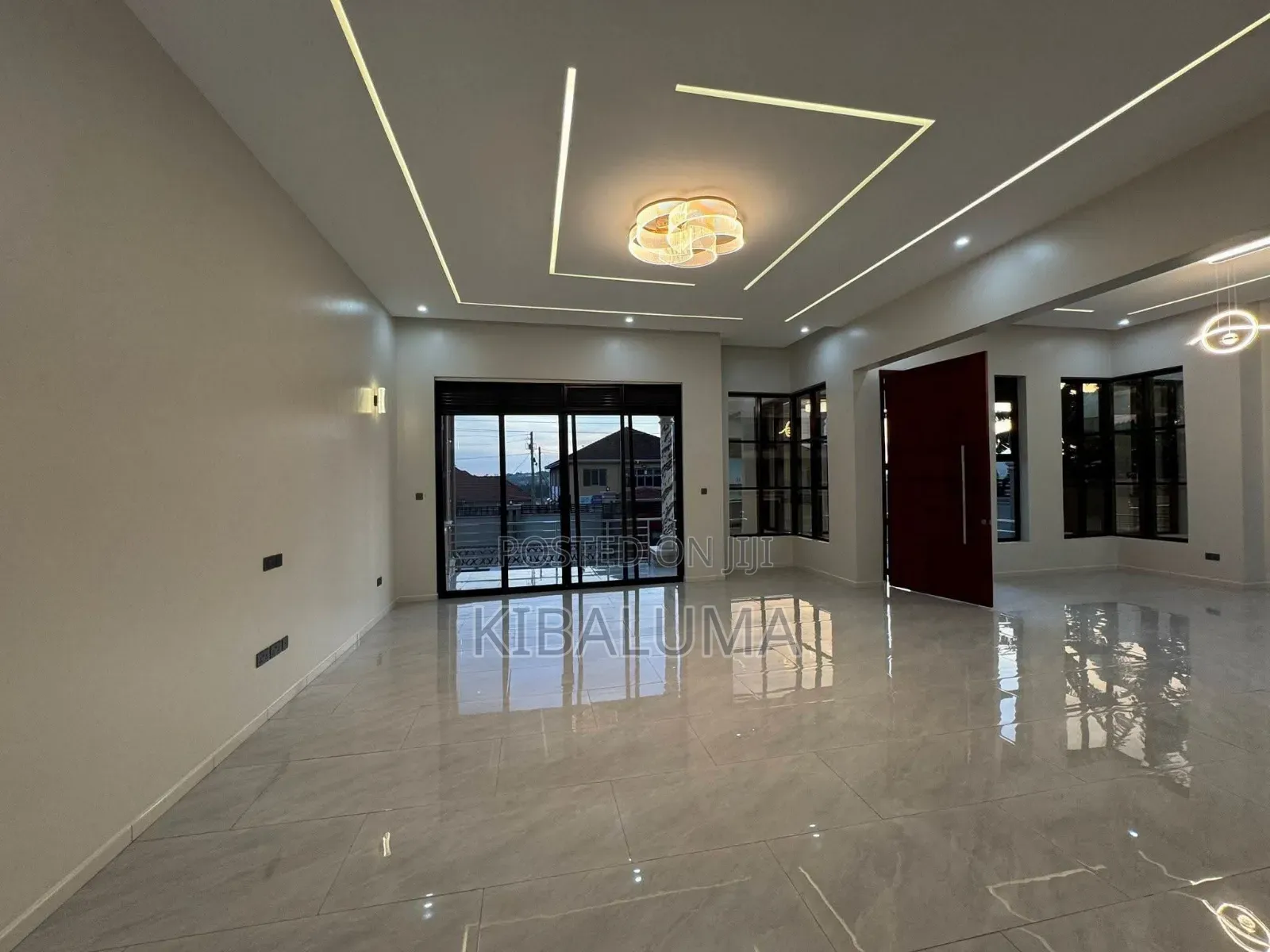 5bdrm Apartment in Bugolobi, Central Division for rent