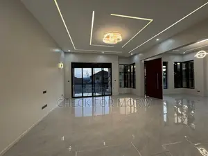 5bdrm Apartment in Bugolobi, Central Division for rent