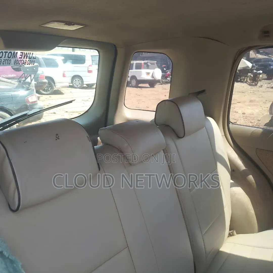 Toyota Raum 2007 Gold