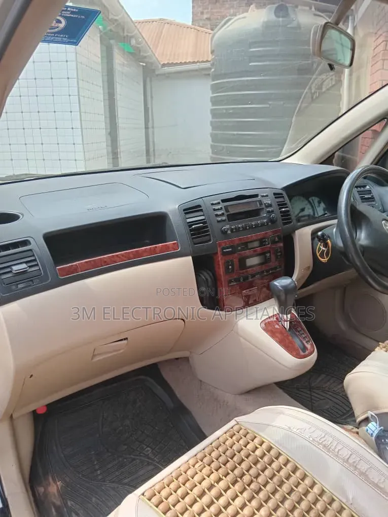 Toyota Corolla Spacio 2004 Gold