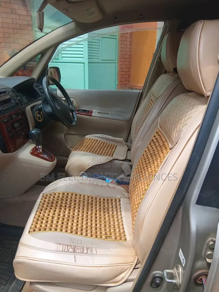 Toyota Corolla Spacio 2004 Gold