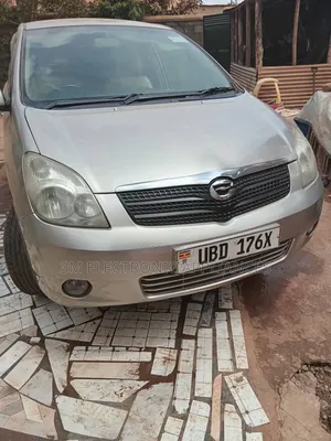 Toyota Corolla Spacio 2004 Gold