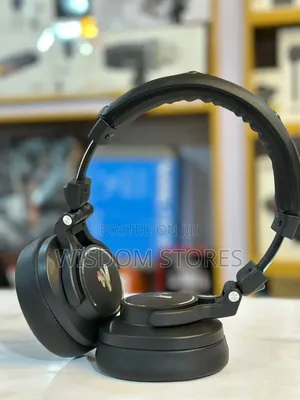 Maono Au-Mh601 Professional Studio Monitor Headphones.