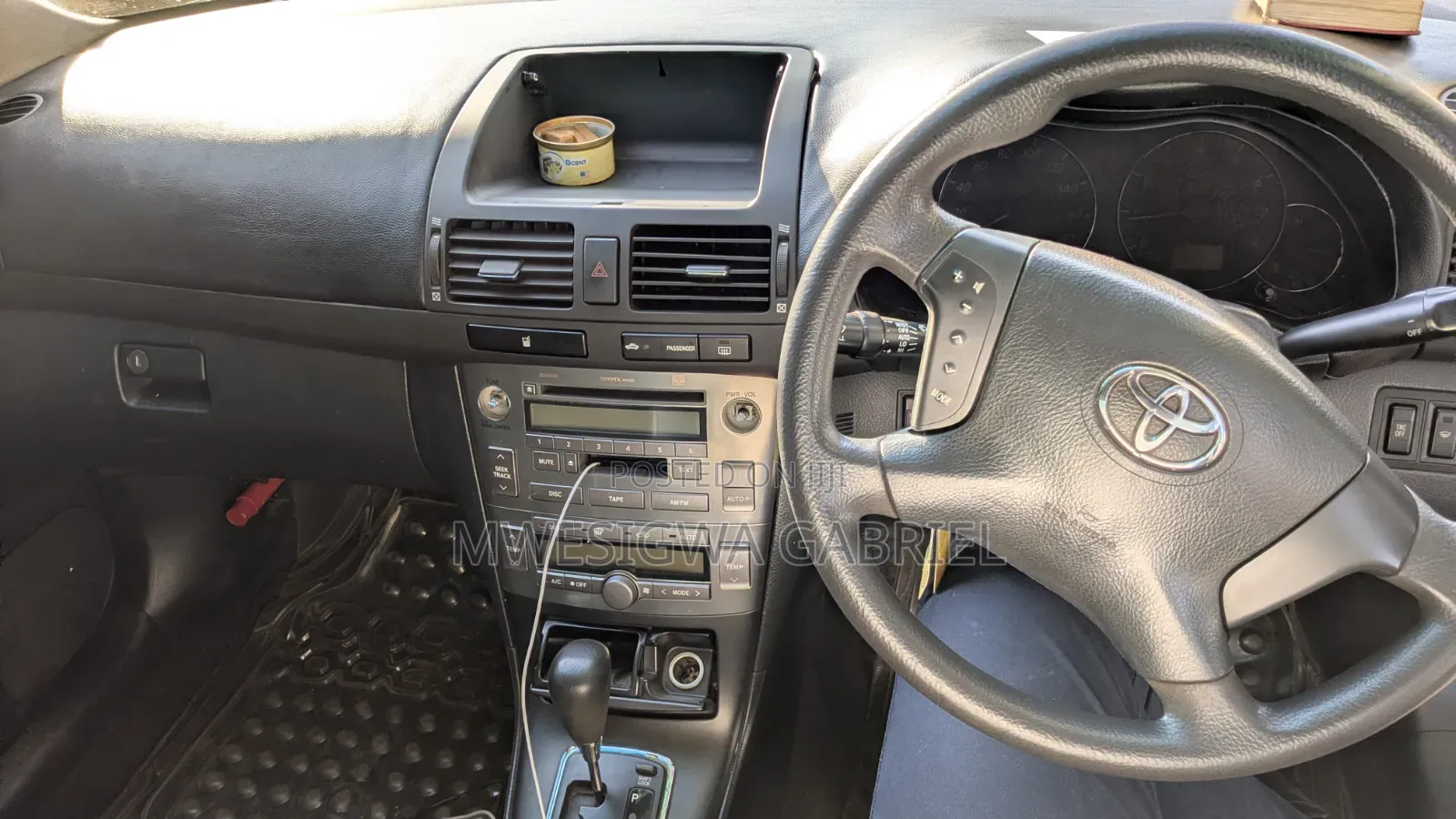 Toyota Avensis 2006 Ivory