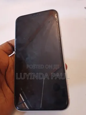 Apple iPhone XR 64 GB White