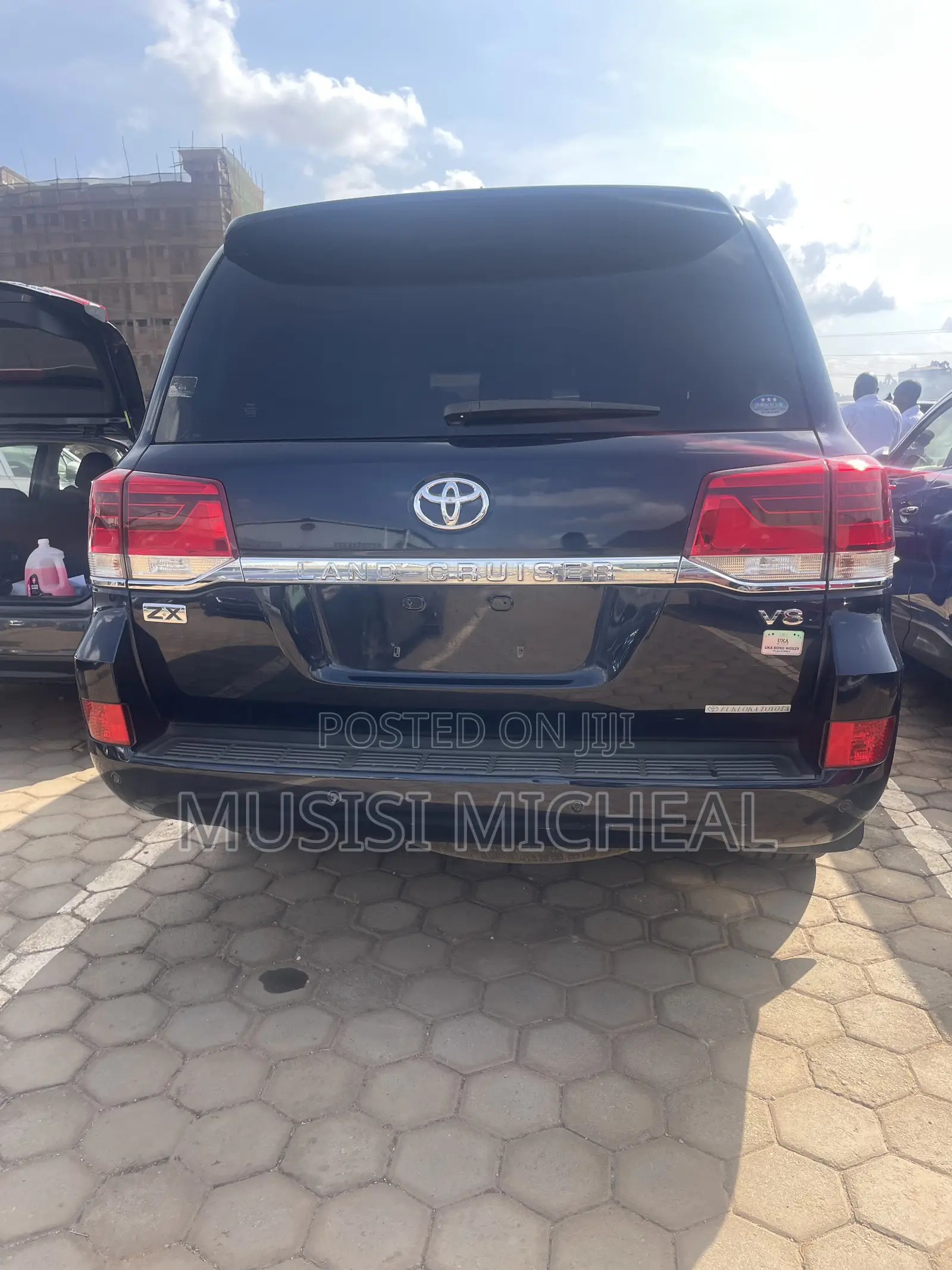 Toyota Land Cruiser 4.6 V8 ZX 2018 Blue