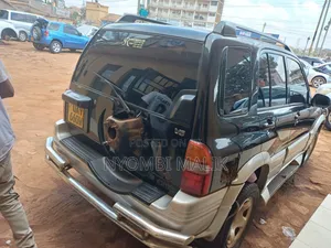 Suzuki Escudo 2005 Black