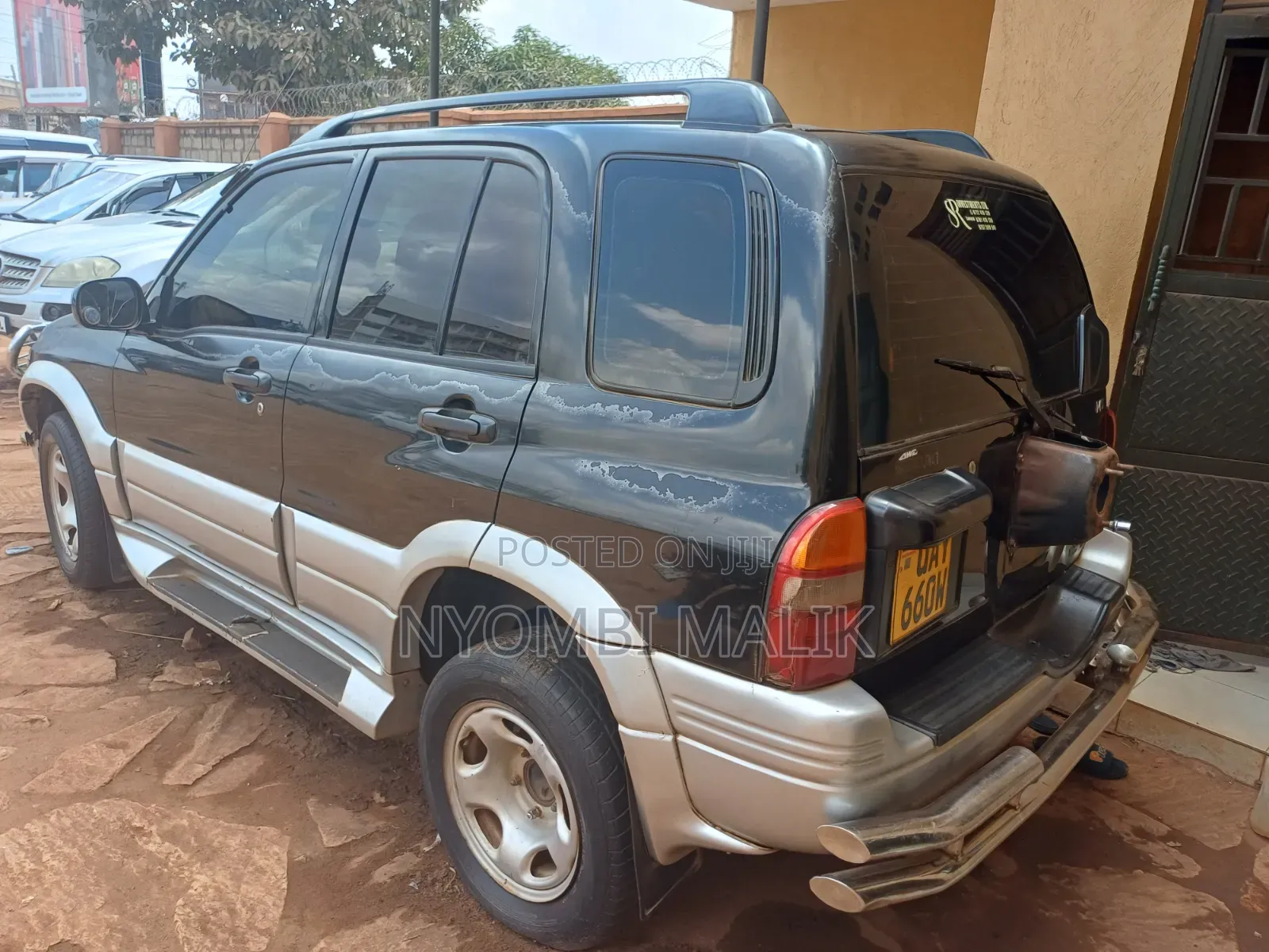 Suzuki Escudo 2005 Black