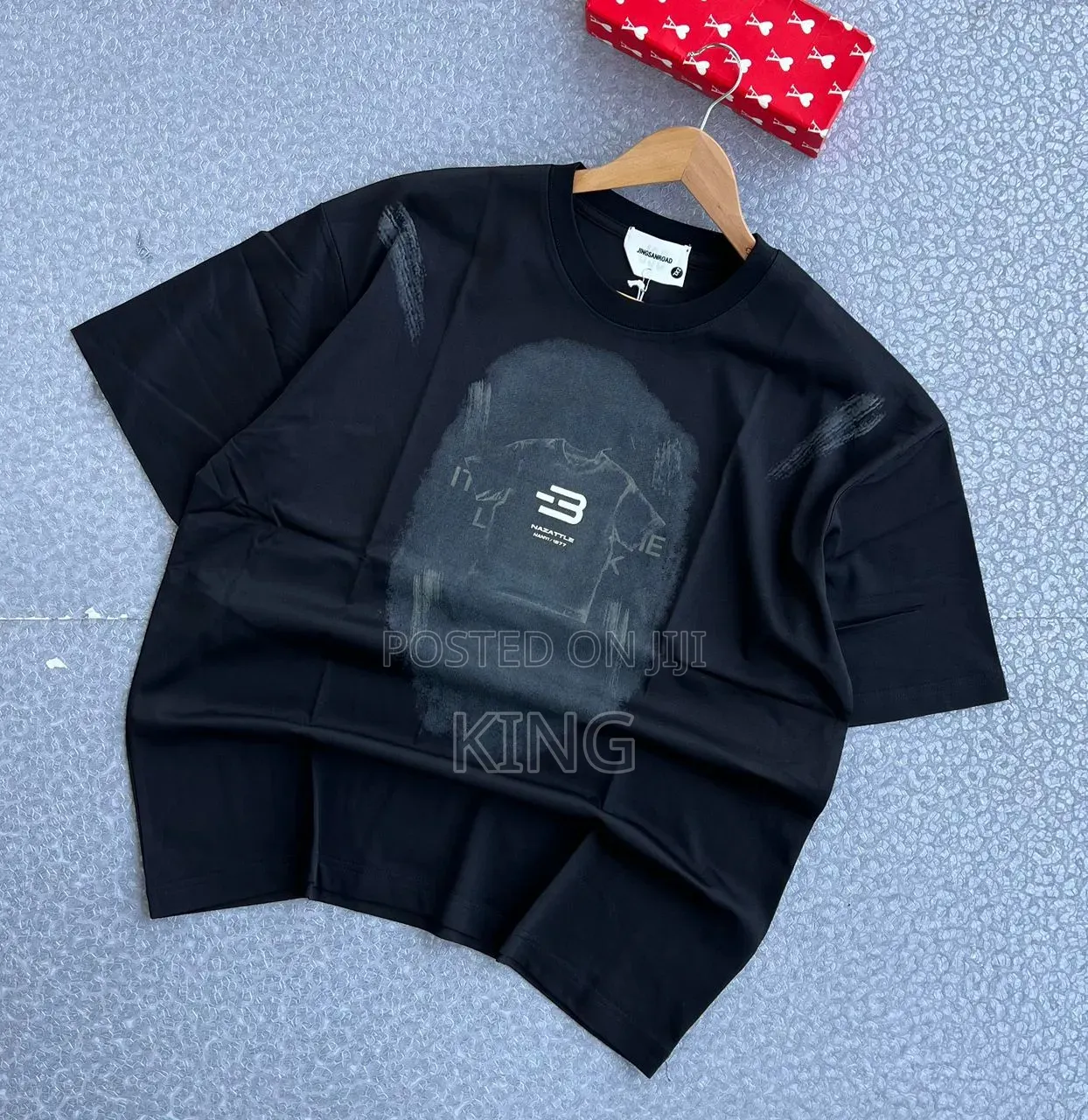 Crewneck Short-Sleeve Graphics T-Shirts
