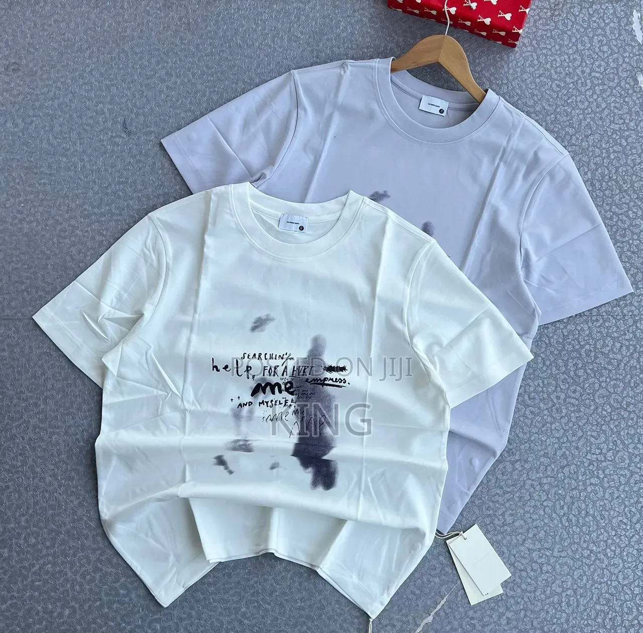 Crewneck Short-Sleeve Graphics T-Shirts