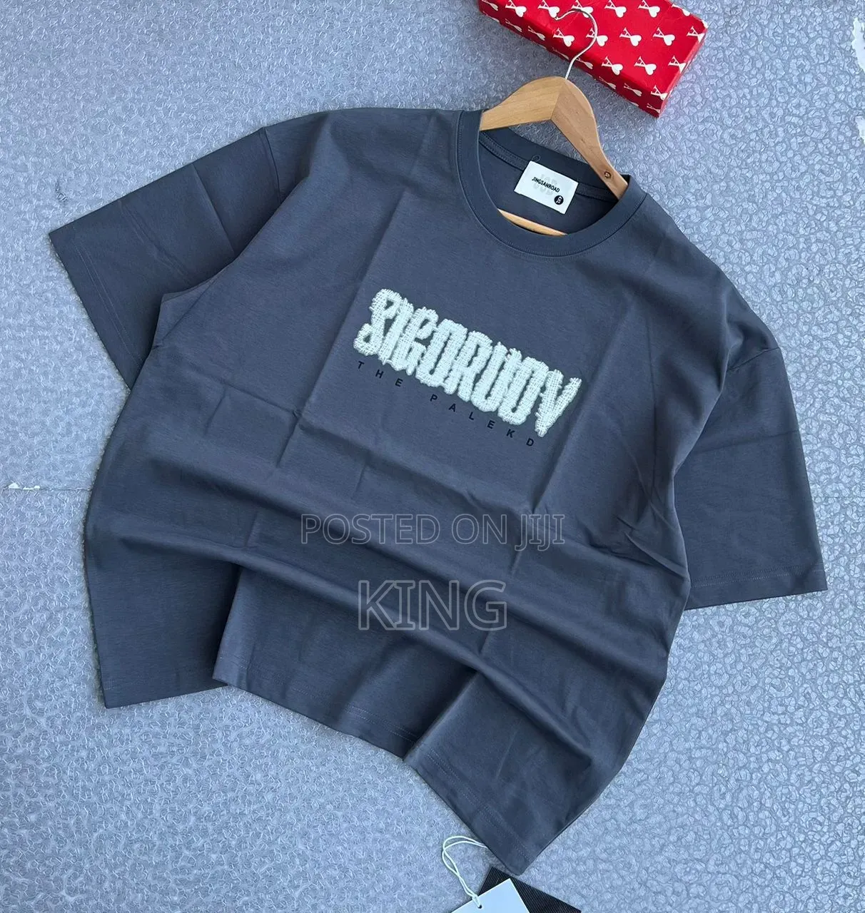 Crewneck Short-Sleeve Graphics T-Shirts