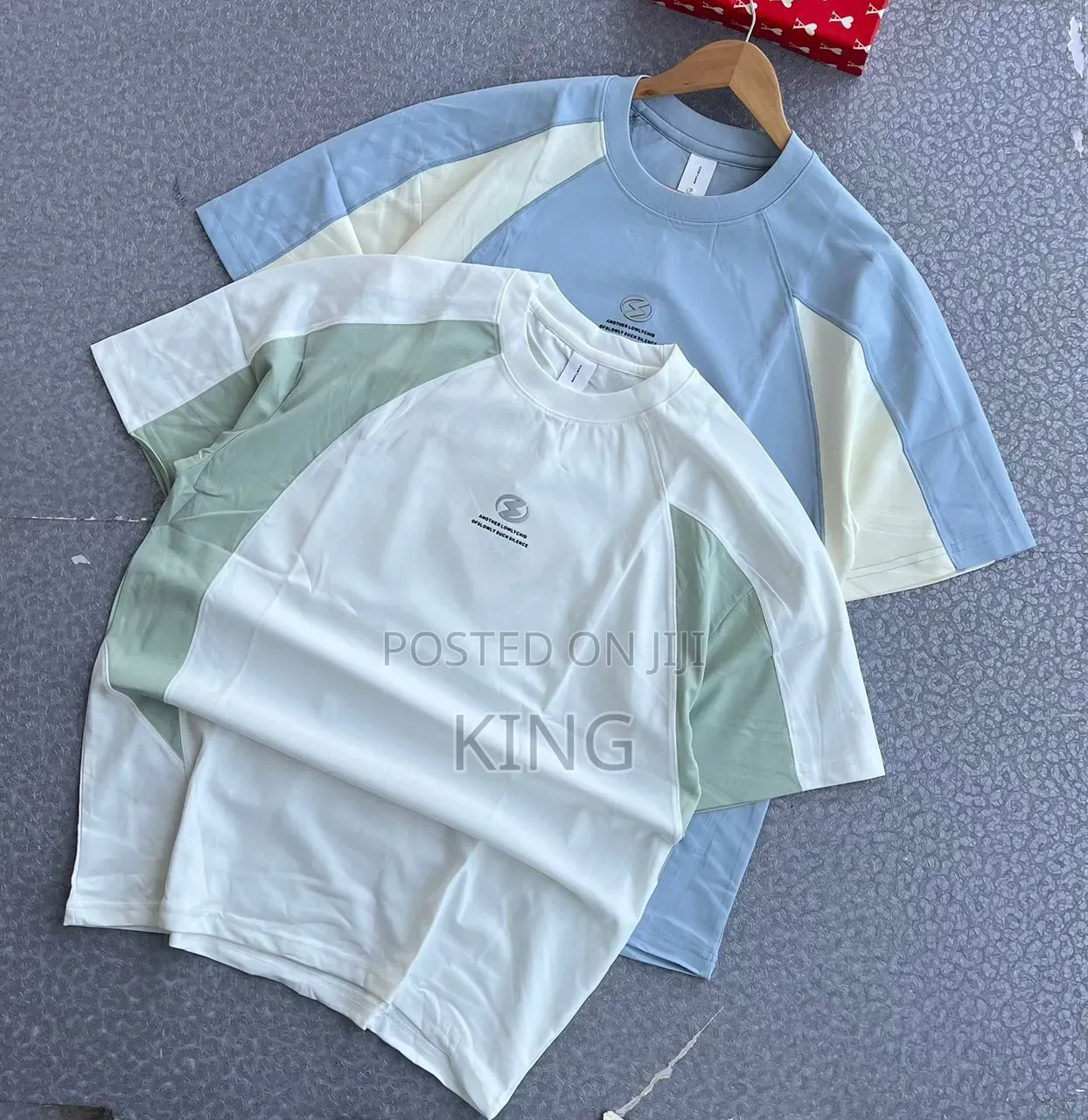 Crewneck Short-Sleeve Graphics T-Shirts